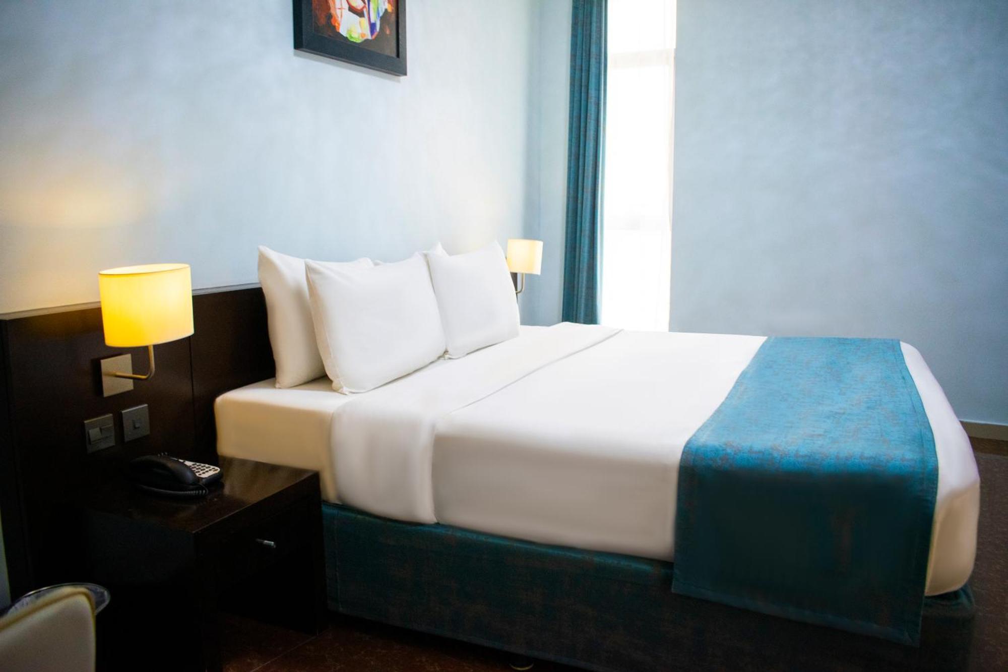 דובאי Signature Hotel Apartments And Spa מראה חיצוני תמונה
